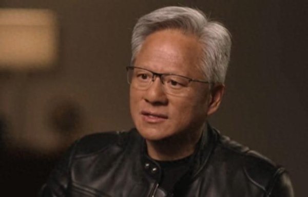 天策吧 黄仁勋来华前，正面硬刚美国政府鹰派，芯片卖给中国美国才有活路